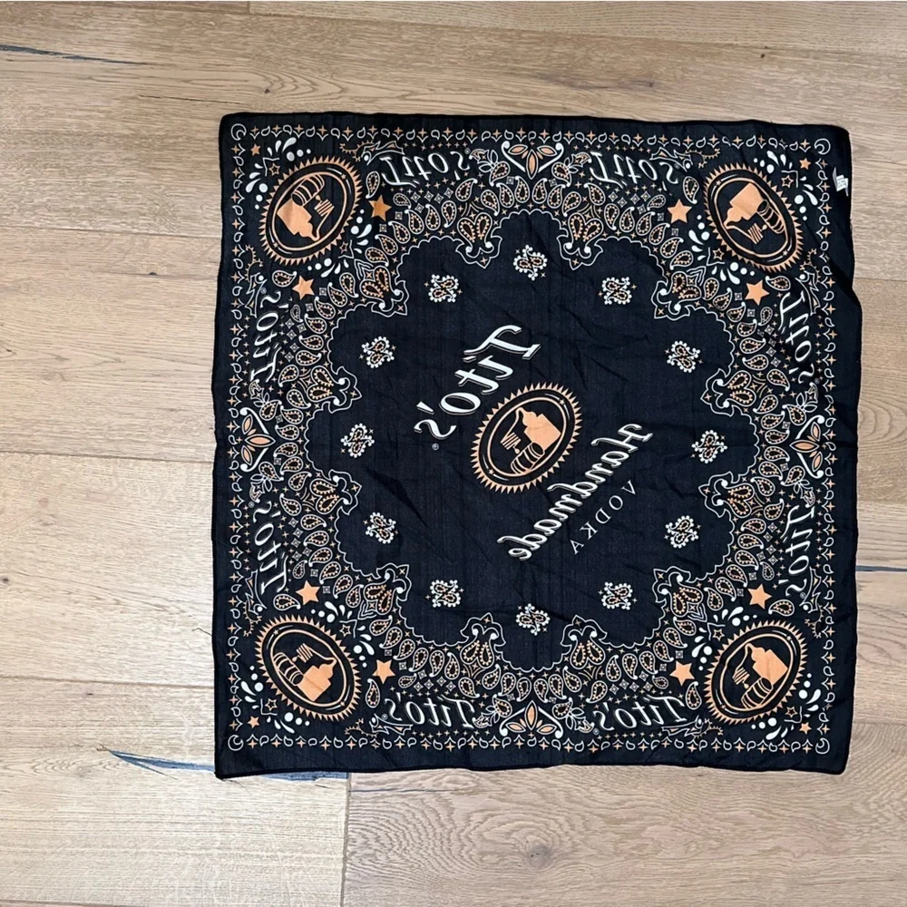 TitoS tito scarf